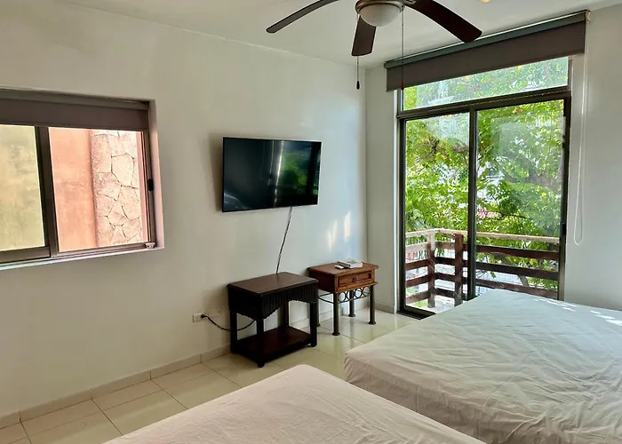 Penthouse Terraza & Jacuzzi Panoramicos, Playas-cenotes Y La Quinta Avenida Todo Caminando A 10 Minutos! Muy Amplio 2 Niveles, Excelente Ubicacion Centro De Playa Del Carmen, Cerca De Restaurantes, Bares, Area De Coworking Incluida Nomadas Digit Apartment Playa del Carmen