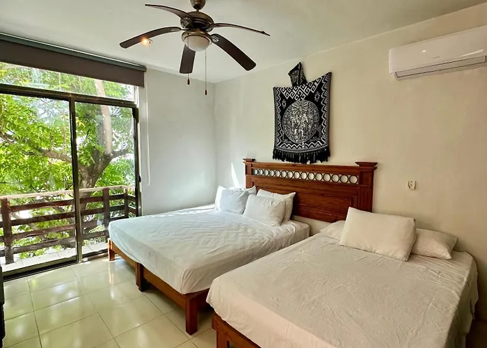 Apartment Penthouse Terraza & Jacuzzi Panoramicos, Playas-cenotes Y La Quinta Avenida Todo Caminando A 10 Minutos! Muy Amplio 2 Niveles, Excelente Ubicacion Centro De Playa Del Carmen, Cerca De Restaurantes, Bares, Area De Coworking Incluida Nomadas Digit Playa del Carmen