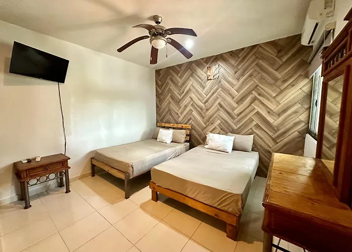Penthouse Terraza & Jacuzzi Panoramicos, Playas-cenotes Y La Quinta Avenida Todo Caminando A 10 Minutos! Muy Amplio 2 Niveles, Excelente Ubicacion Centro De Playa Del Carmen, Cerca De Restaurantes, Bares, Area De Coworking Incluida Nomadas Digit